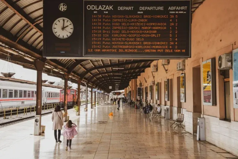 train platform departure board